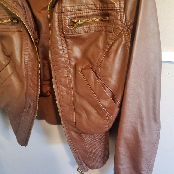 U2B Cropped Faux Leather Bomber Jacket Brown S - Picture 3 of 4